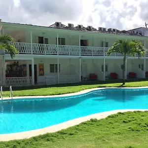 Las Cayenas Beach Hotel